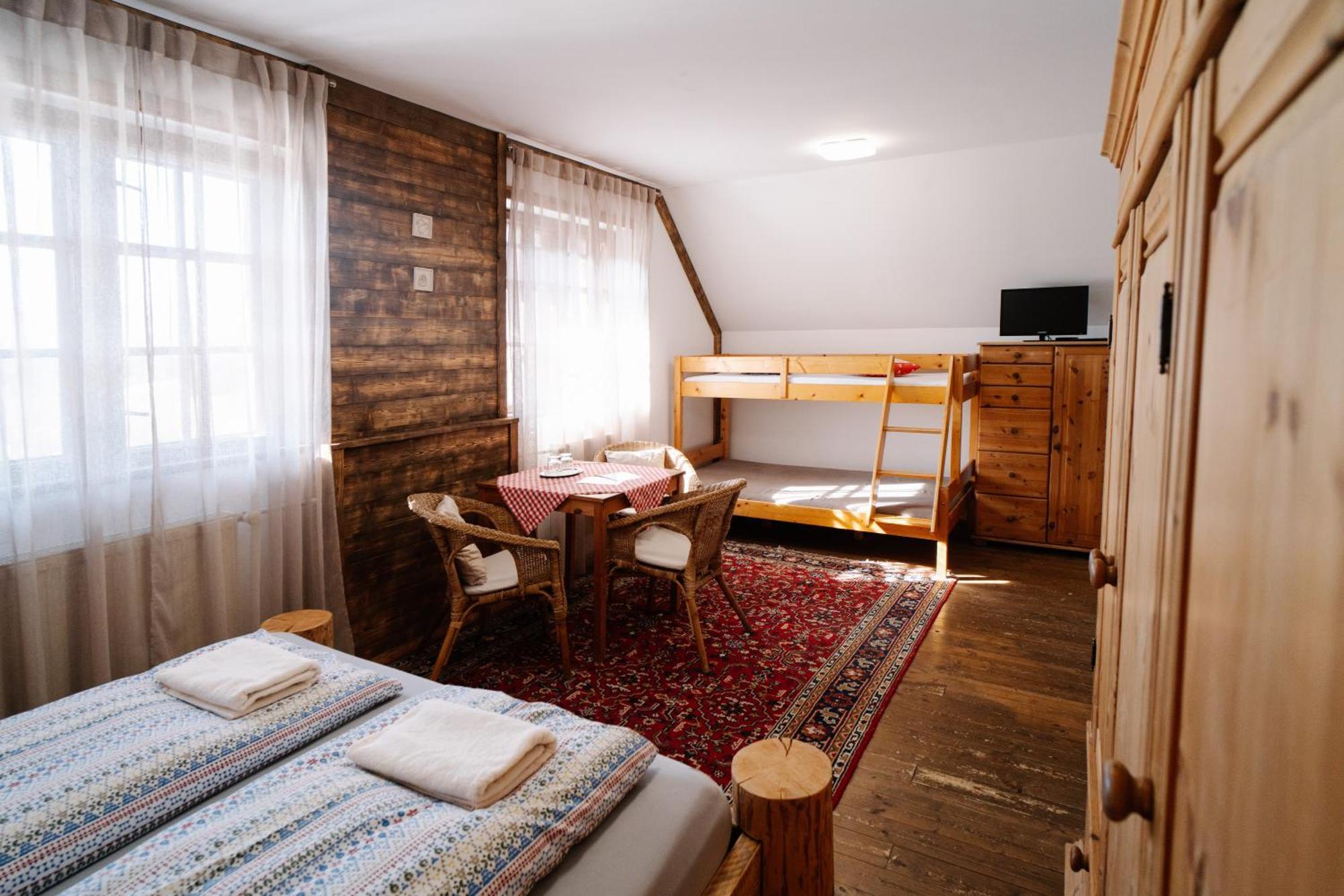 Gazdovsky Dvor B&B S Mini Wellness Besenova Exterior photo